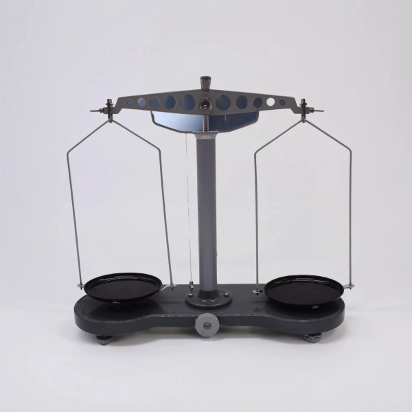 Весы технические ВА-4М до 1000 г без разновесов